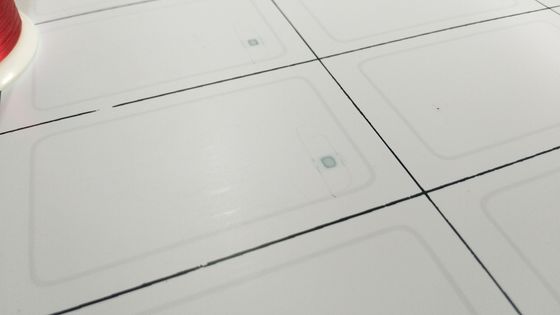 5x5 Pvc RFID Inlay / Prelam Sheets cho F1108 TK4168 Chip sản xuất thẻ RFID