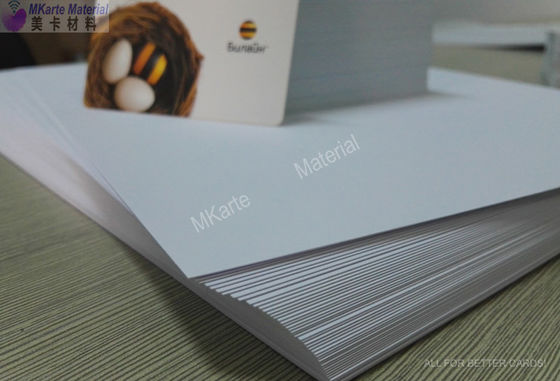 0.15mm-0.40mm Bảng phun mực PVC in Offset in trắng kỹ thuật số in PVC thẻ ngân hàng vật liệu