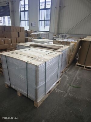 0.12-0.76mm Độ dày Matte Cả hai mặt Bảng lõi PVC với điểm Vicat 77 + 2 °C cho Offset và in màn hình lụa