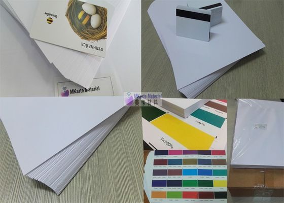 Trắng PVC một mặt in kỹ thuật số tấm PVC Hiệu suất kháng lão hóa cao