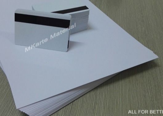 In kỹ thuật số hai mặt Tấm nhựa PVC Màu trắng / Supper Màu trắng thông thường Vật liệu thẻ thông minh