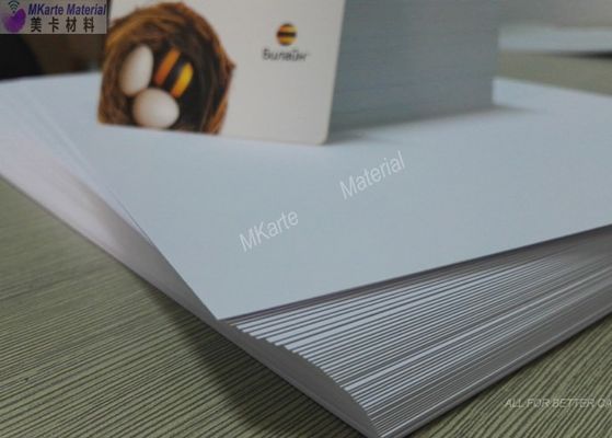 Tấm PVC có thể in kỹ thuật số hai mặt với độ bám mực tuyệt vời và độ bong tróc mạnh