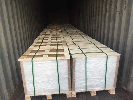 Lớp phủ PVC có tuổi thọ cao Bề mặt sạch và phẳng với độ bền bong tróc tuyệt vời