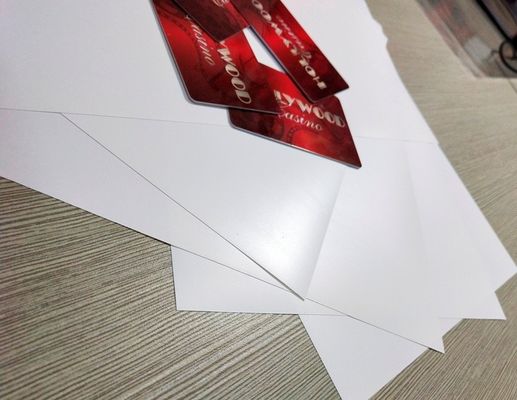 Tấm Polycarbonate trắng nhỏ gọn cho sản xuất thân máy PC cao cấp