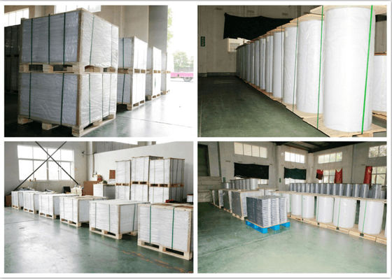 Phim Lớp phủ Pvc có độ bám dính cao Không thay đổi màu sắc đối với Thẻ Smard dán