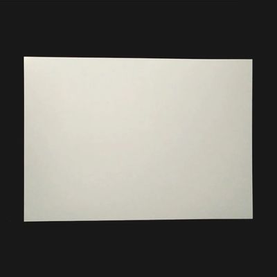 In offset trắng Tấm lõi PVC với bề mặt mịn và đồng đều