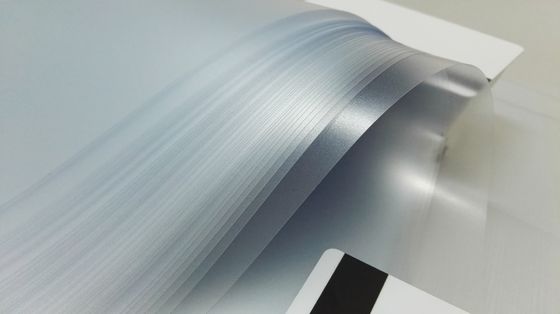 Chất liệu thẻ Pvc lão hóa cao cấp Màng phủ nhựa để sản xuất thẻ thông minh